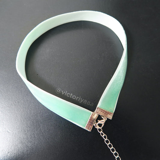Mint Velvet 5/8" Choker