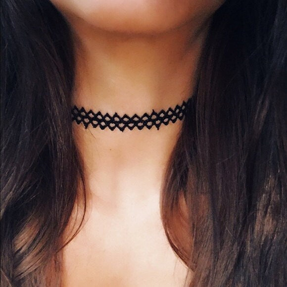 Geometric Lace Choker