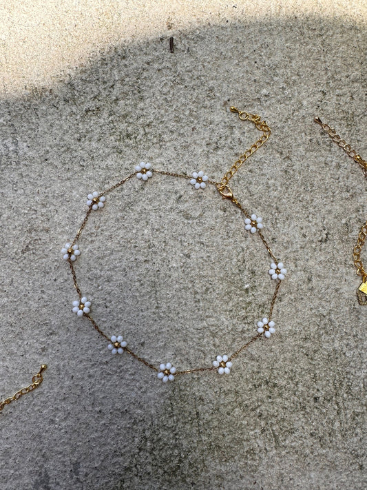 White Beaded Flower Chain Choker