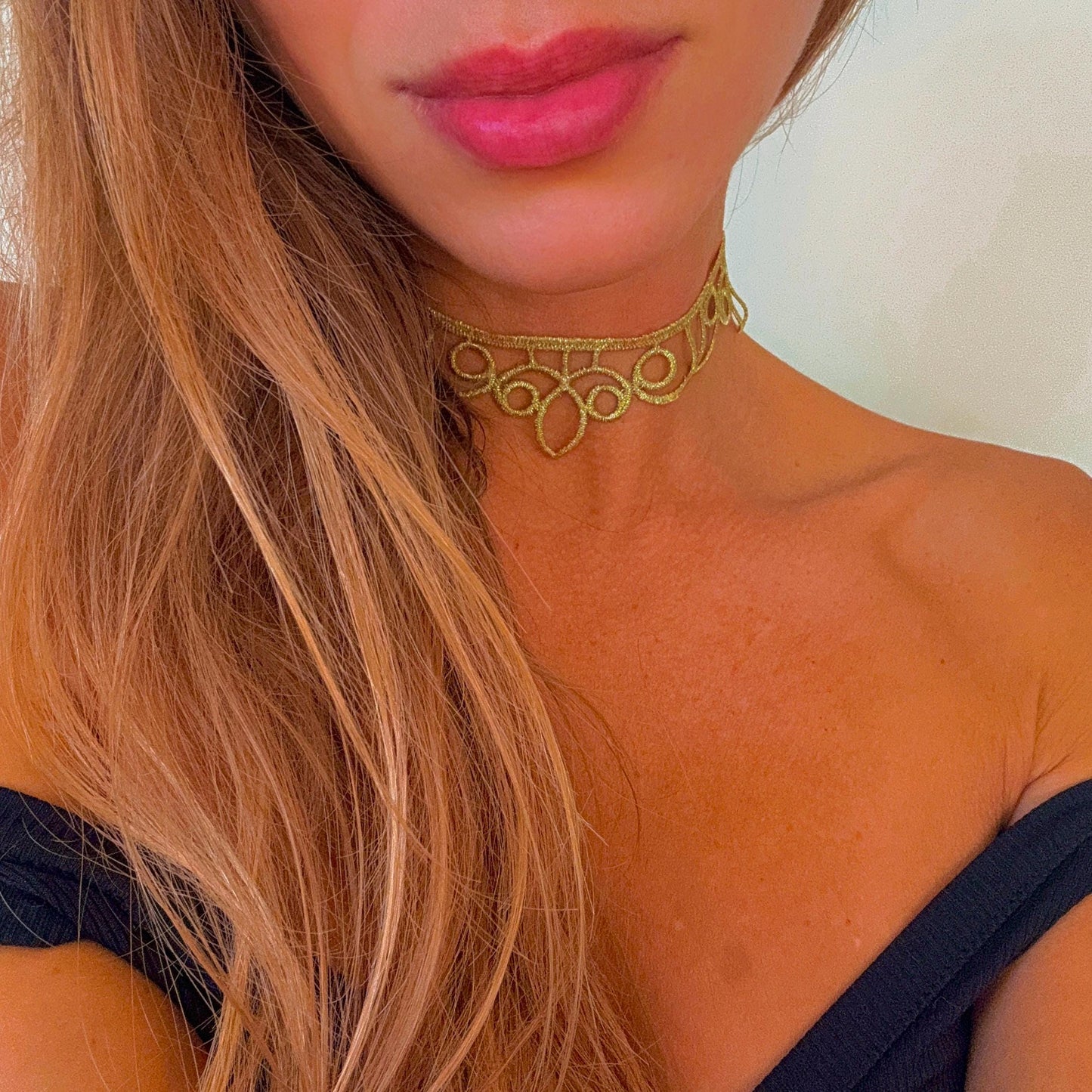 Golden Swirl Lace Choker