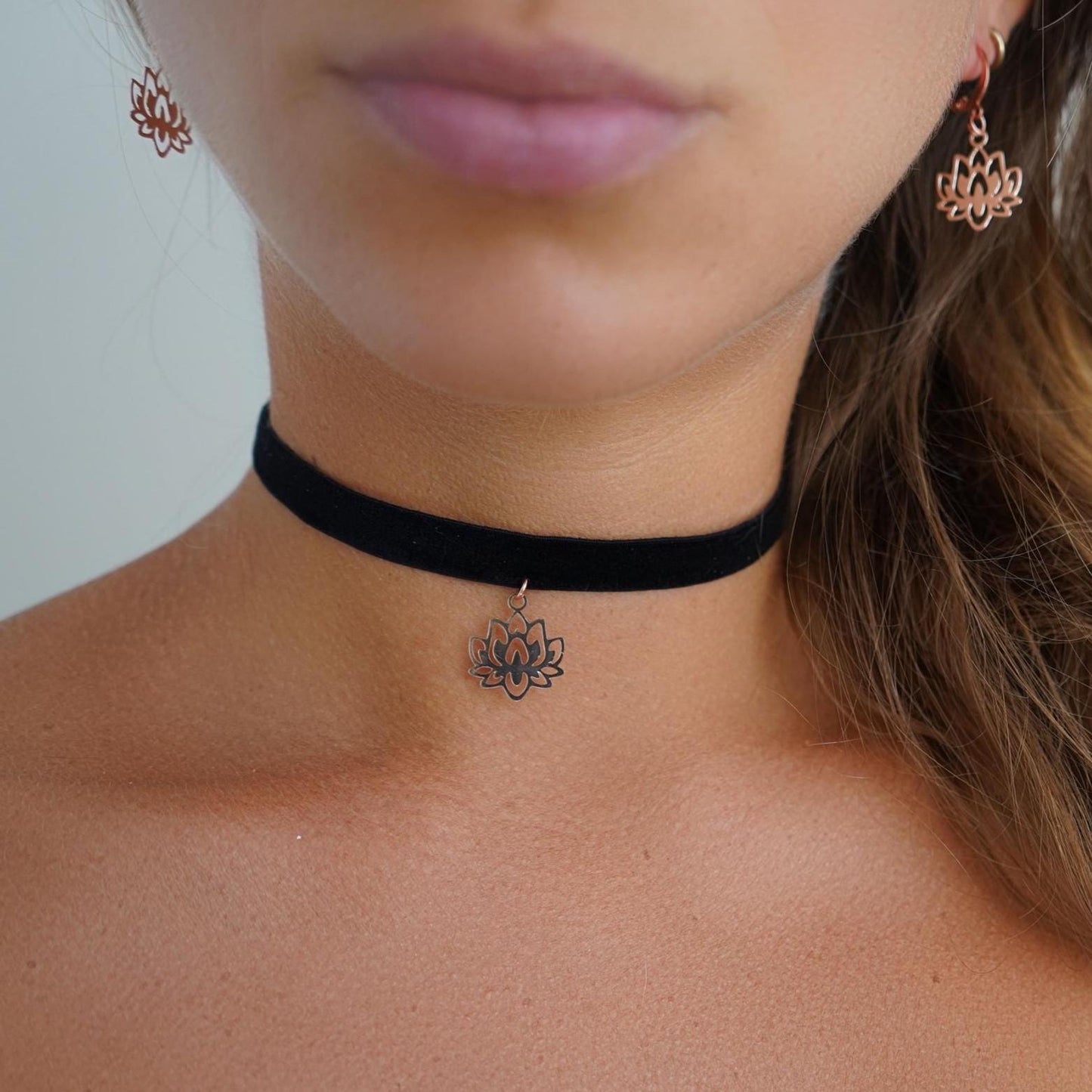 Choker & Earrings Bundle • Lotus