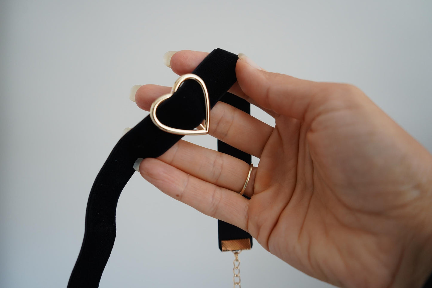 Thick Heart Slide Charm Choker