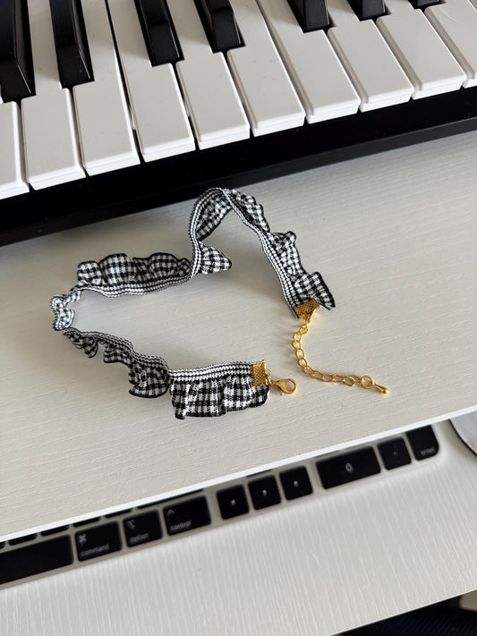 Plaid Frill Lace Choker