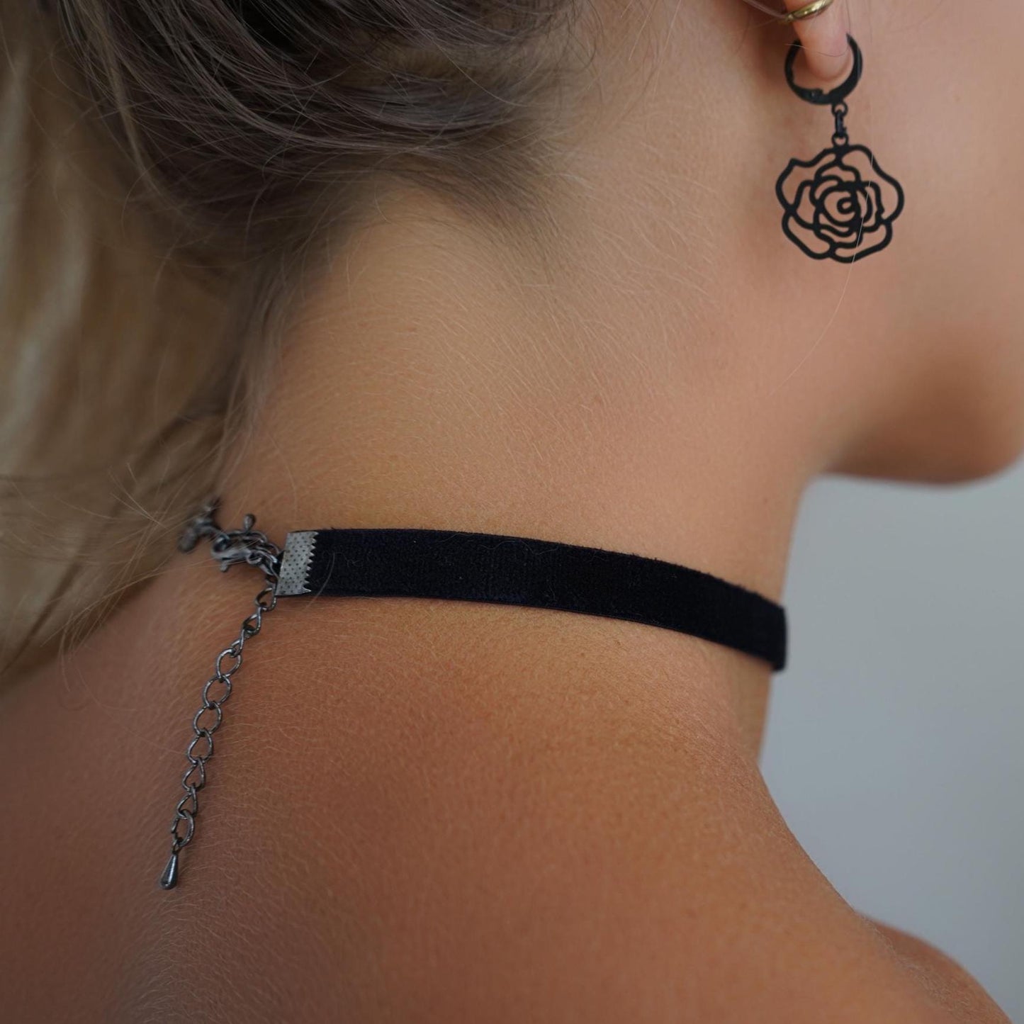 Choker & Earrings Bundle • Black Rose