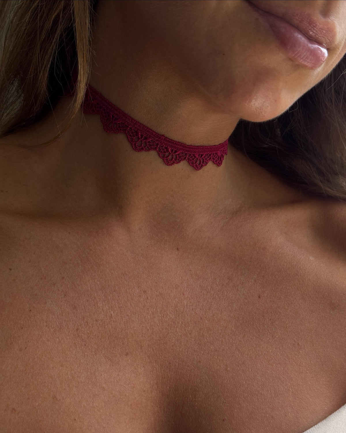Burgundy Scalloped Lace Choker