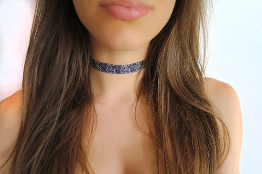 Lace Pattern Elastic Choker