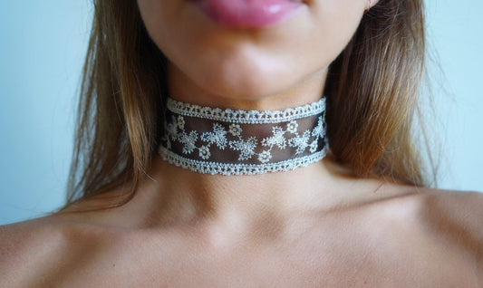 Embroidered Lace Choker