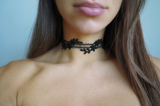 Floral Helix Lace Choker