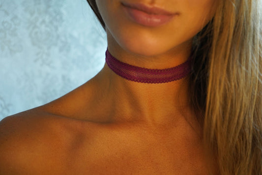 Burgundy Elastic Lattice Lace Choker