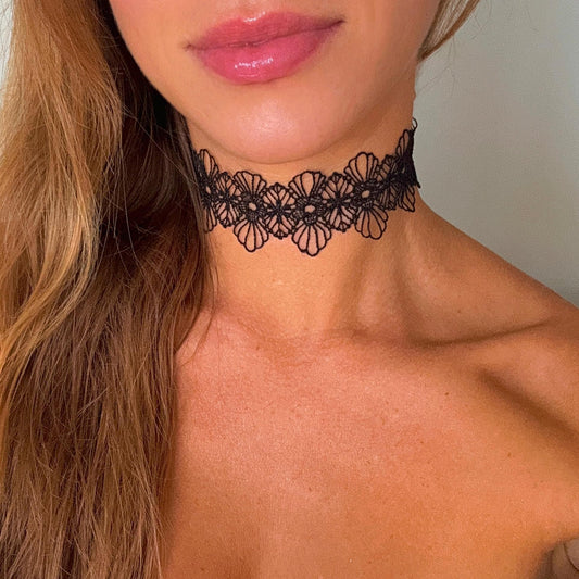 Black Floral Cutout Lace Choker