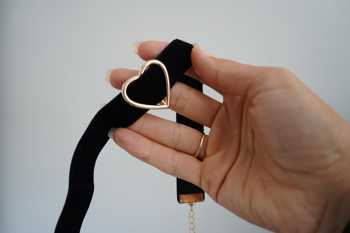 Thick Heart Slide Charm Choker