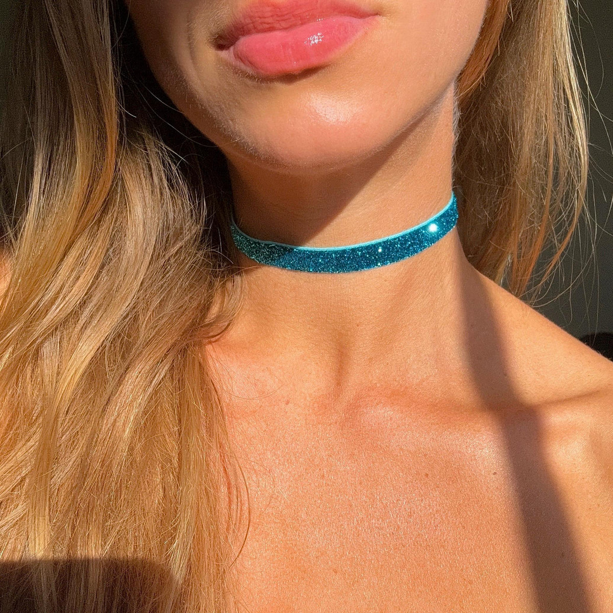 Aqua Blue Glitter Elastic Choker