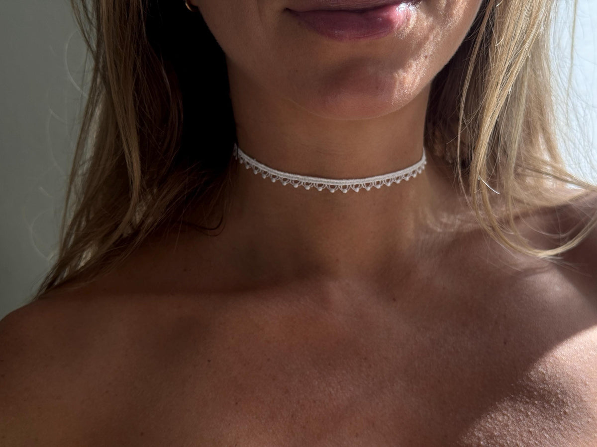 Delicate White Picot Lace Choker Necklace