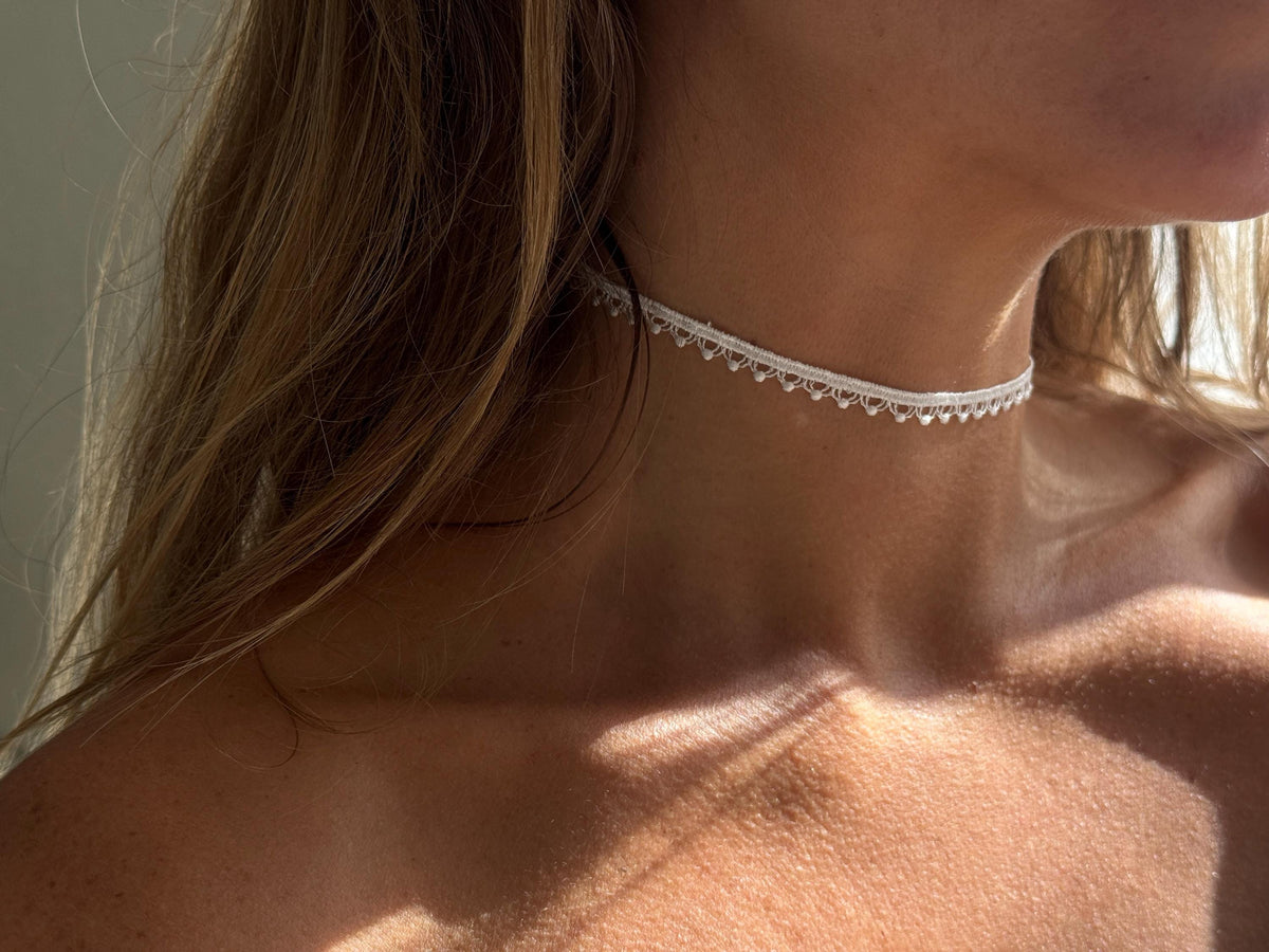 Delicate White Picot Lace Choker Necklace