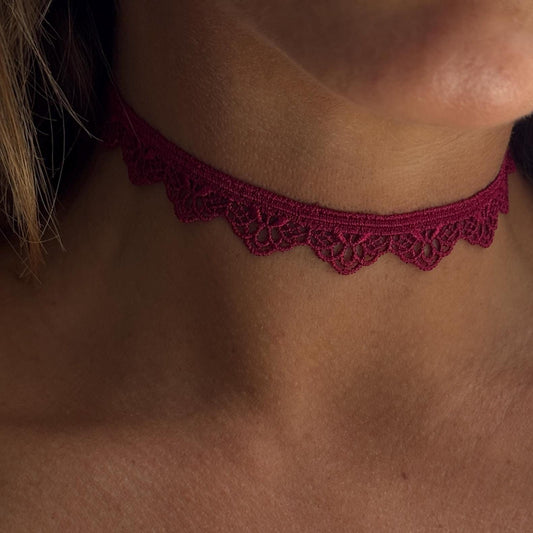 Burgundy Scalloped Lace Choker